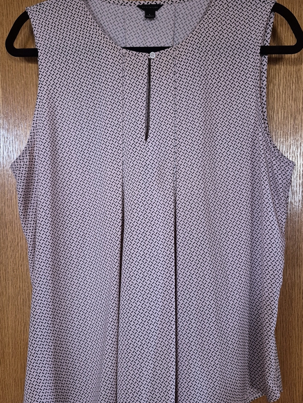 Ann Taylor Light Pink Printed Pleat-Front Sleeveless Blouse